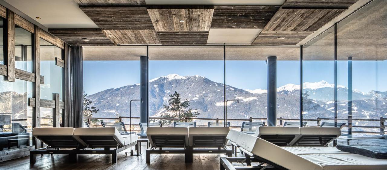 My Arbor - Dolomites Hotel Bressanone Kültér fotó The interior of the airport